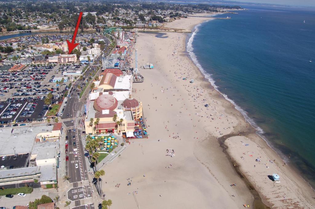 Carousel Beach Inn Santa Cruz Exterior photo